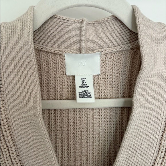 H&M Rib Knit Cardigan Size SM - Picture 4 of 5